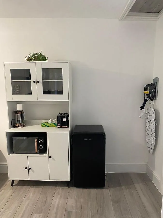 Holiday Plus - Palatine Road Blackpool Apartment