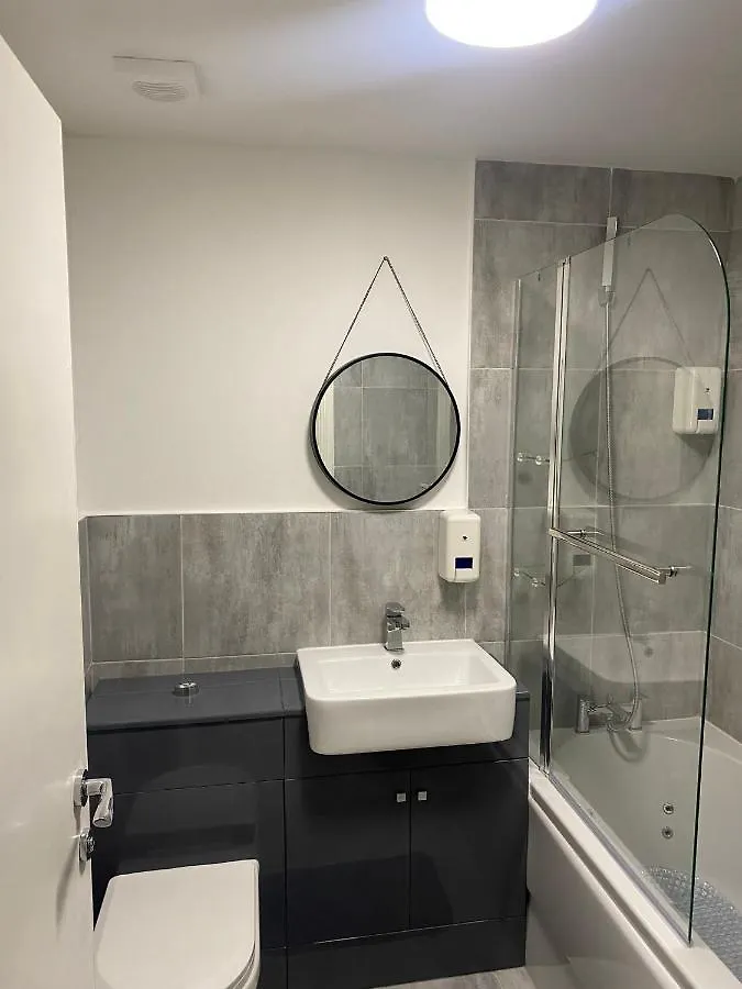 Holiday Plus - Palatine Road Blackpool Apartment